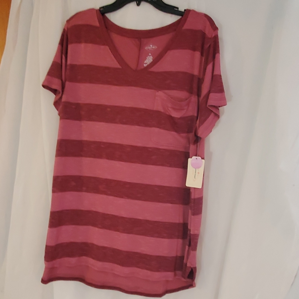 Women's hi-lo blouse  XL  St. John's Bay